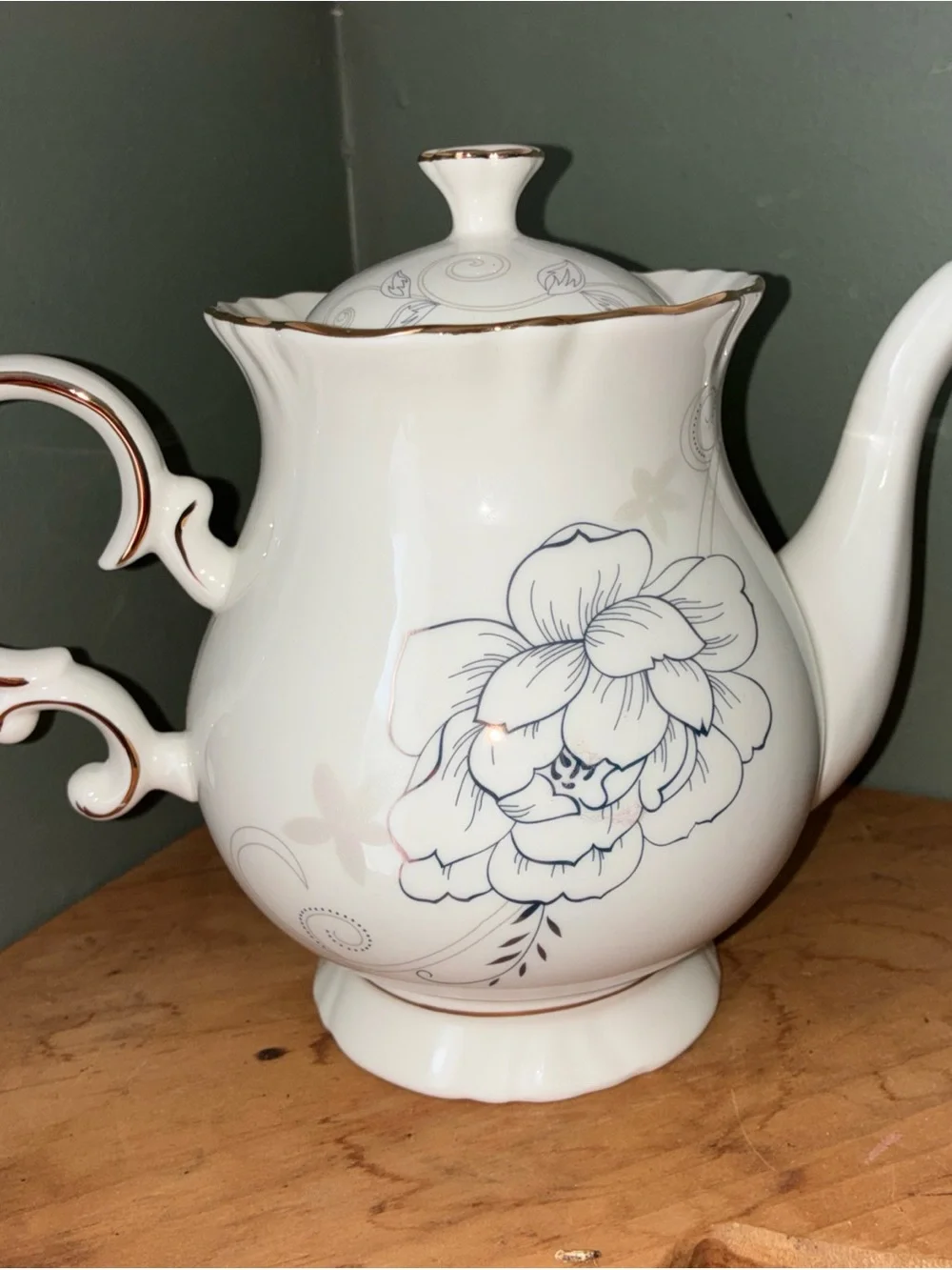 Elegant Cream Floral Porcelain Teapot with Gold Trim